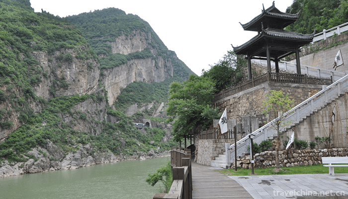 Mingyue Gorge Scenic Area - ChinaWiki.net