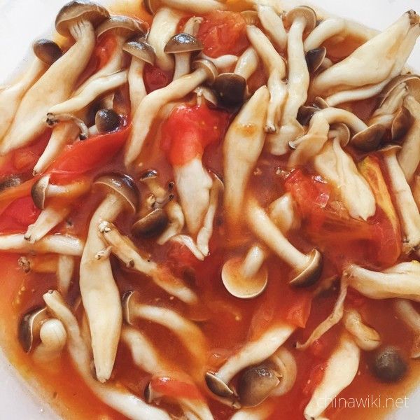 Crab mushroom in tomato sauce